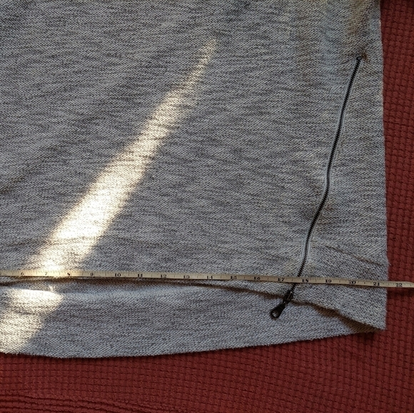 Denver Hayes Side Zippered 3/4 Sleeve Sweatshirt - Picture 9 of 16